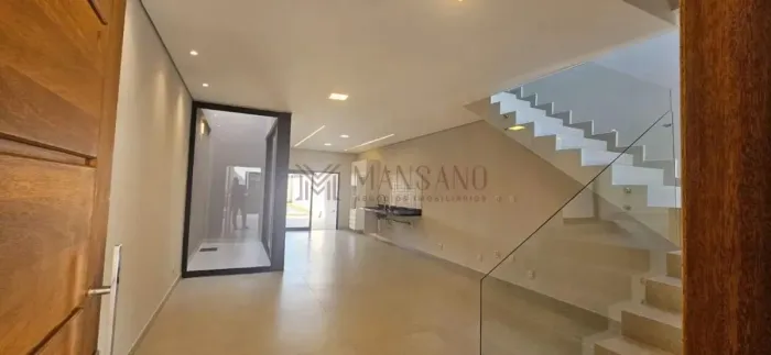 Casa assobradada para locação e venda com 197 m² e 3 quartos em Terra Branca/Independencia
