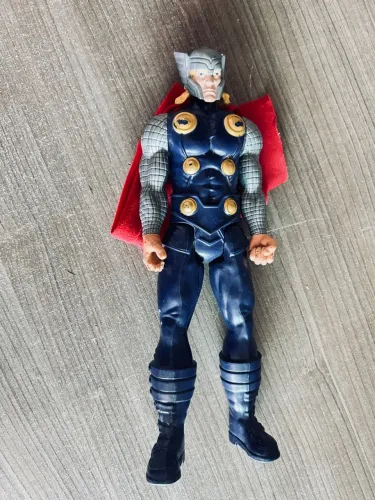 Boneco Thor - Marvel - Hasbro
