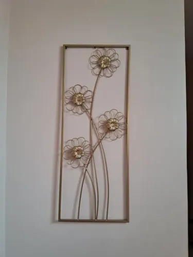 quadro de parede em metal