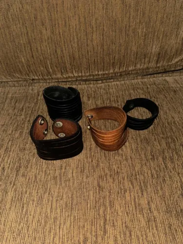 Pulseiras De Couro Kit Com 4 - Excelente Estado