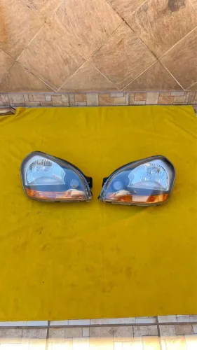 Faróis da Hyundai tucson 2012 usado
