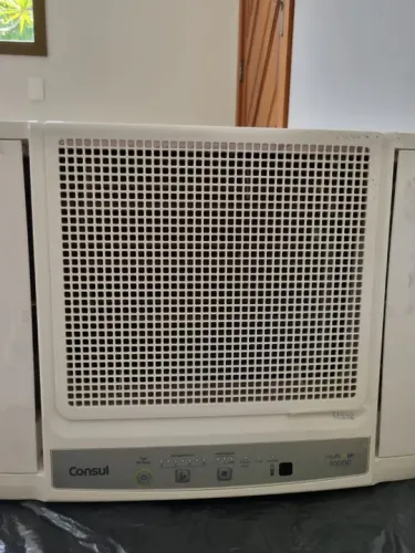Ar Condicionado Eletrônico Consul 10.000 BTUs - Controle Remoto - PRECISA DE CARGA NO GÁS