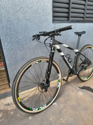 Cannondale LEFTY OCHO HI-MOD - Bike de Alta Performance