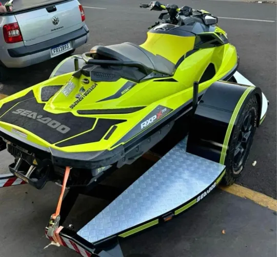 VENDO OU TROCO JETSKI 300 RXP RS COM CARRETINHA GOIANA