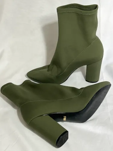 Bota Arezzo verde militar 36