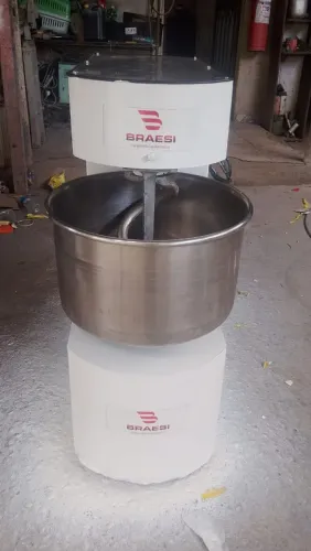 Masseira aspiral 25 Kg de massa pronta 220 trifásico