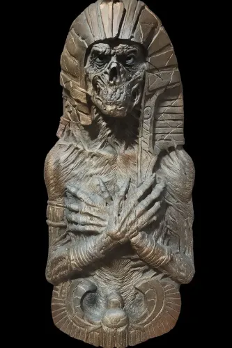 Escultura de faraó morto-vivo 2:1