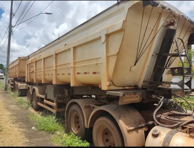 Rodocaçamba Randon 2011 R$100mil 