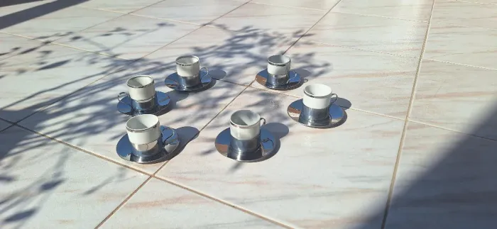 Jogo de Café Porcelana e Inox Antiguidade