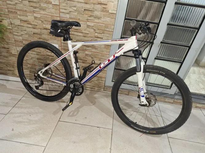 Bicicleta GT Avalanche Aro 27,5 ACEITO TROCA 