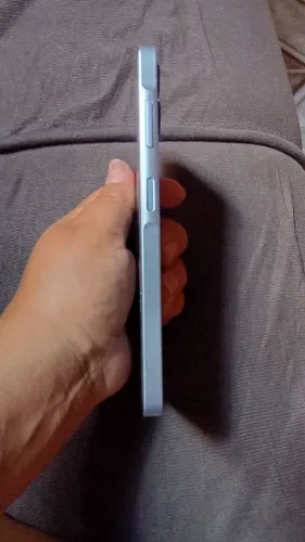 Celular Samsung A06, pouco tempo de uso