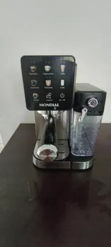 Cafeteira expresso mondial