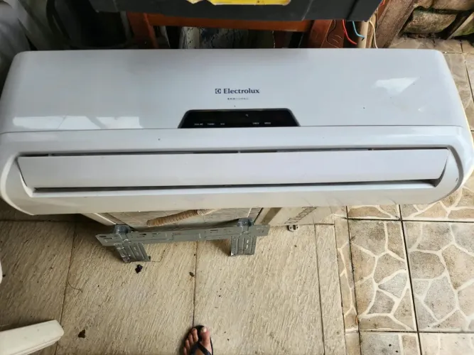 Ar condicionado Eletrolux 18000 btus Completo