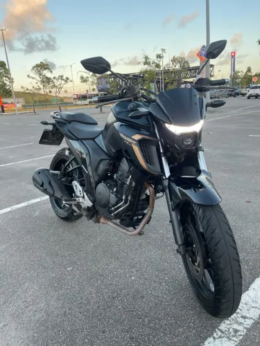 YAMAHA FZ25 2024 36.000 KM ÚNICO DONO