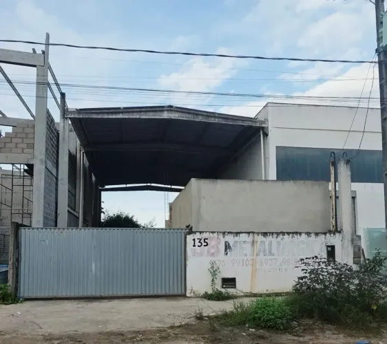 Galpão comercial 250m² próximo à Noide Cerqueira em Feira de Santana Lojão Ponto comercial