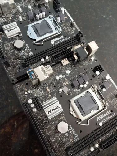 PLACA MÃE ASROCK H310M-HG4/CM LGA1151 8/9 Geração