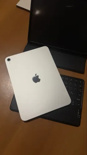 iPad 11 + case 