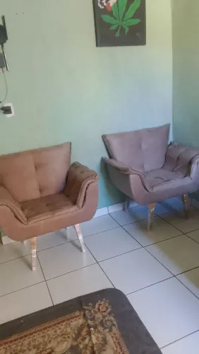 Poltrona novíssima