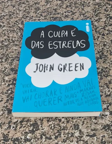 Livro: A culpa é das estrelas 