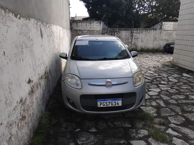 Fiat Palio Essence 1.6 Flex 16V 5P 2014