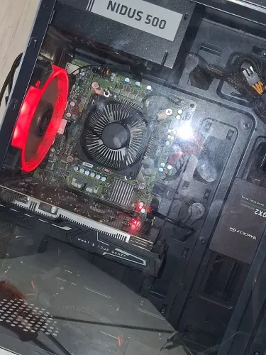 PC gamer Ryzen 7 4700s GTX Geforce 1650 4gb vram 16gb ram e 500gb ssd