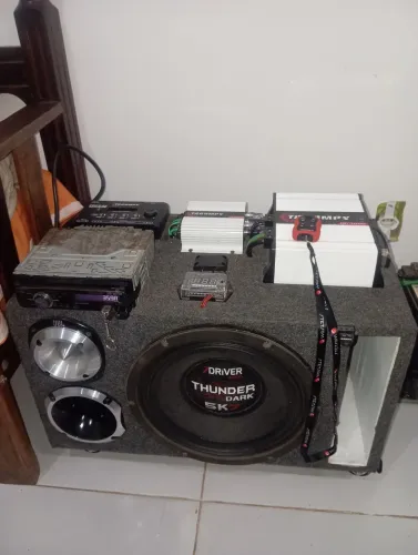Vendo som automotivo 
