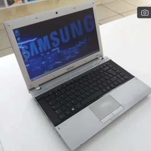 Notebook Samsung i3 HD 320GB Mem 4GB Tela 14