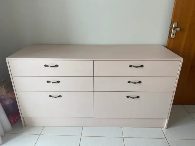 Cômoda rosa chantilly 