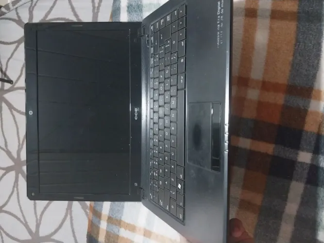 Vendo Notebook CCE com bateria viciada