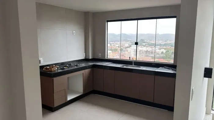 Imóvel para aluguel com 160 metros quadrados com 3 quartos em Jardim Amália - Volta Redond