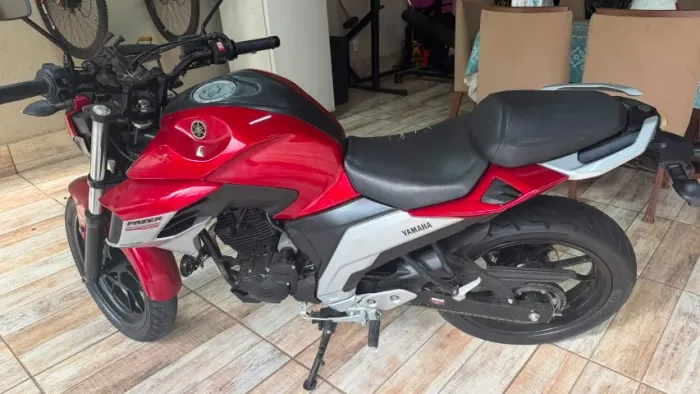 Yamaha Fazer FZ25 ABS 2019/2020. Apenas 49.000 km. Revisada