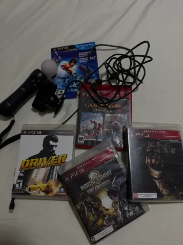 Vendo 5 jogos + controle move ps3