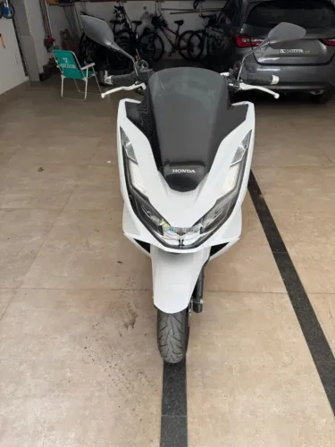 VENDO HONDA PCX 160 - BRANCA 25/25