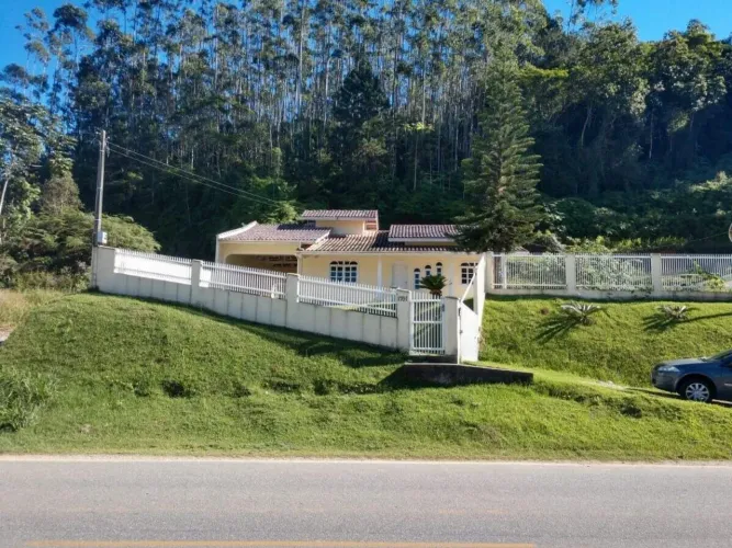 Casa no bairro Salto em Botuverá!
