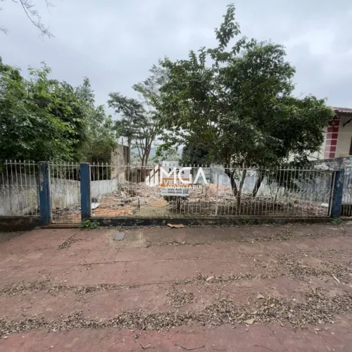 Terreno à venda, 300 m² por R$ 380.000,00 - Centro - Foz do Iguaçu/PR