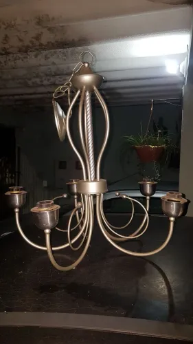Lustre com 4 cúpulas de vidro 