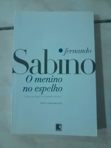 Estou vendendo o livro Sabino o menino no espelho