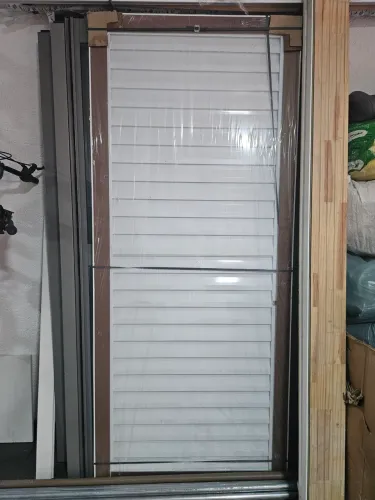 PORTA DE ALUMÍNIO PALHETA 210x90cm ESQUERDA BRANCA - ECOSUL ESQUADRISUL