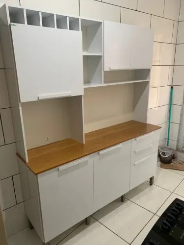 Armário com adega 