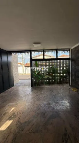 Casa à venda em Franca, Estação, com 12 quartos, 298m²