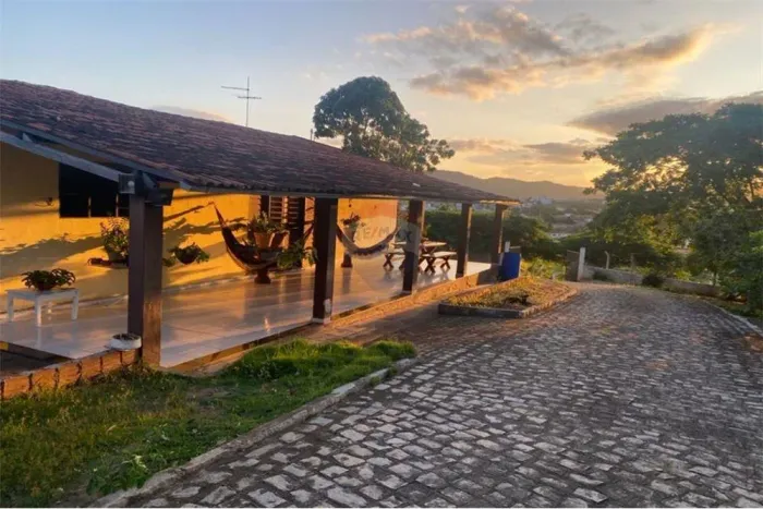 SITIO À VENDA COM PORTEIRA FECHADA A 1,5KM DO CENTRO DE GUARABIRA-PB