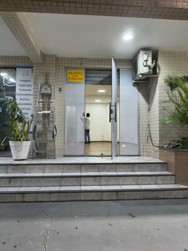 LOJA ITAPOA, BEM LOCALIZADA AO PUBLICO!!! 27- *