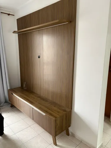 Rack de madeira + Painel