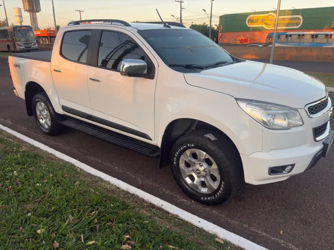 Chevrolet S10 Pick-up LTZ 2.5 Flex 4X4 CD 2015