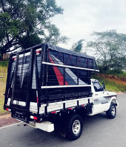 Chevrolet D-20 S / Luxe 3.9/4.0 Diesel 1986