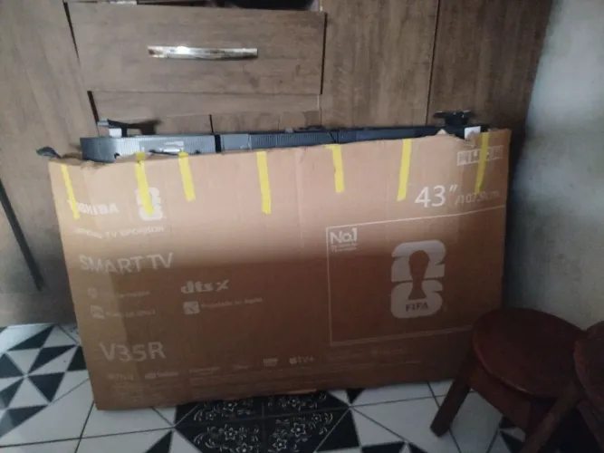 Smart tv 43 polegadas semi nova 2 mês de uso nota fiscal 