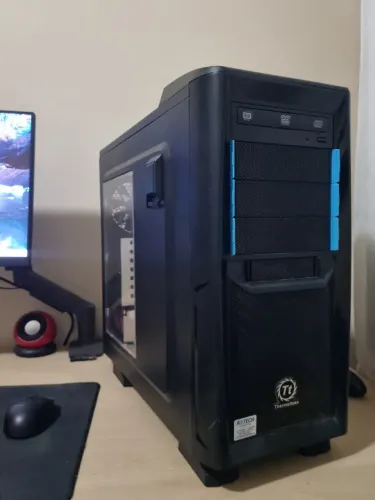 Computador e Monitor