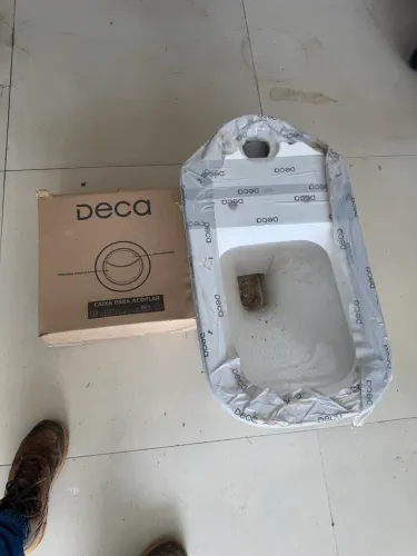 Vaso Deca com caixa acoplada e kit descarga