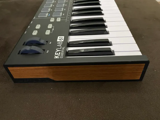 Teclado Arturia Keylab 61 Essential 