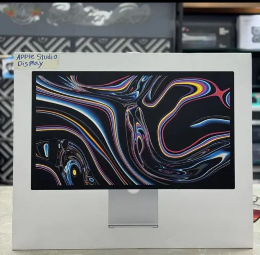 STUDIO DISPLAY 27" 5k
